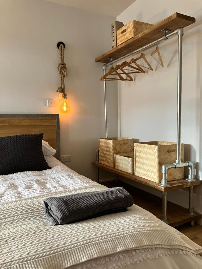 Bed and Breakfast Fig Tree House Лимингтон Экстерьер фото